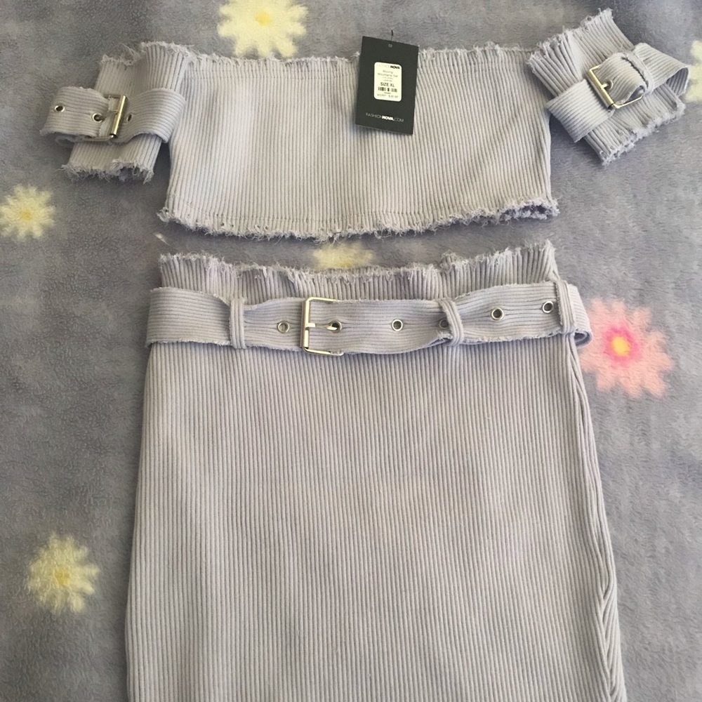 Lavender Moving Mountains Set US Size XL